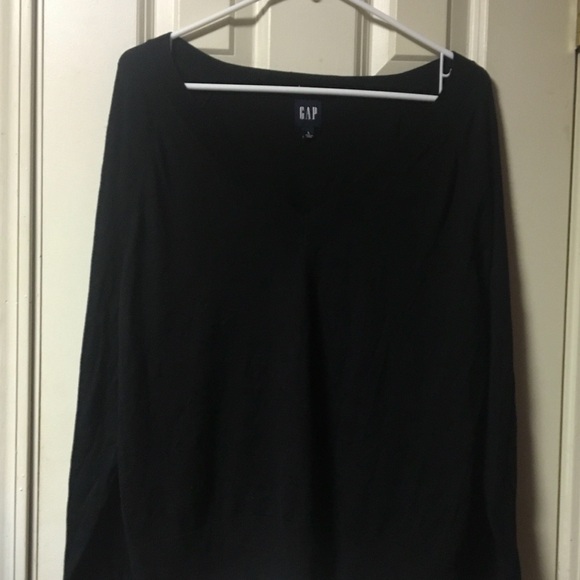 Gap
Women’s
Black
Sweater
size Large
Armpit To Armpit 24 Inches - Picture 3 of 9